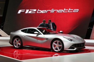 Ferrari F12berlinetta-2