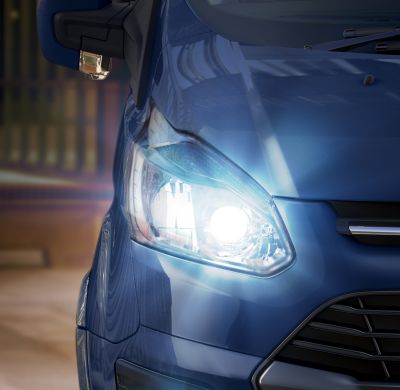 Ford_Transit_Custom_05