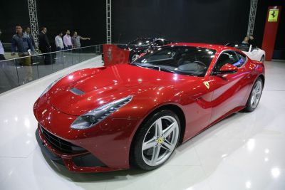 Ferrari F12berlinetta-2