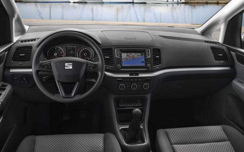 1445587129_SEAT_ALHAMBRA__13_