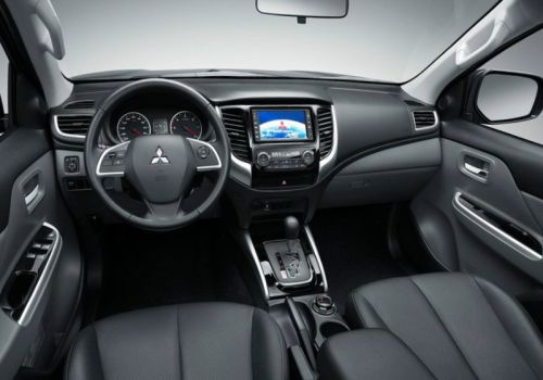 2016-Mitsubishi-L200-İç-Tasarım