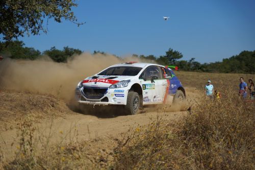 Peugeot 208_001