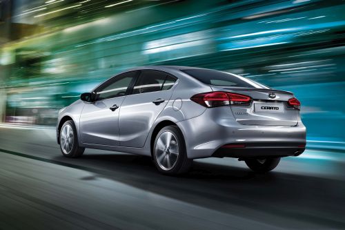 Yeni KIA Cerato (2)