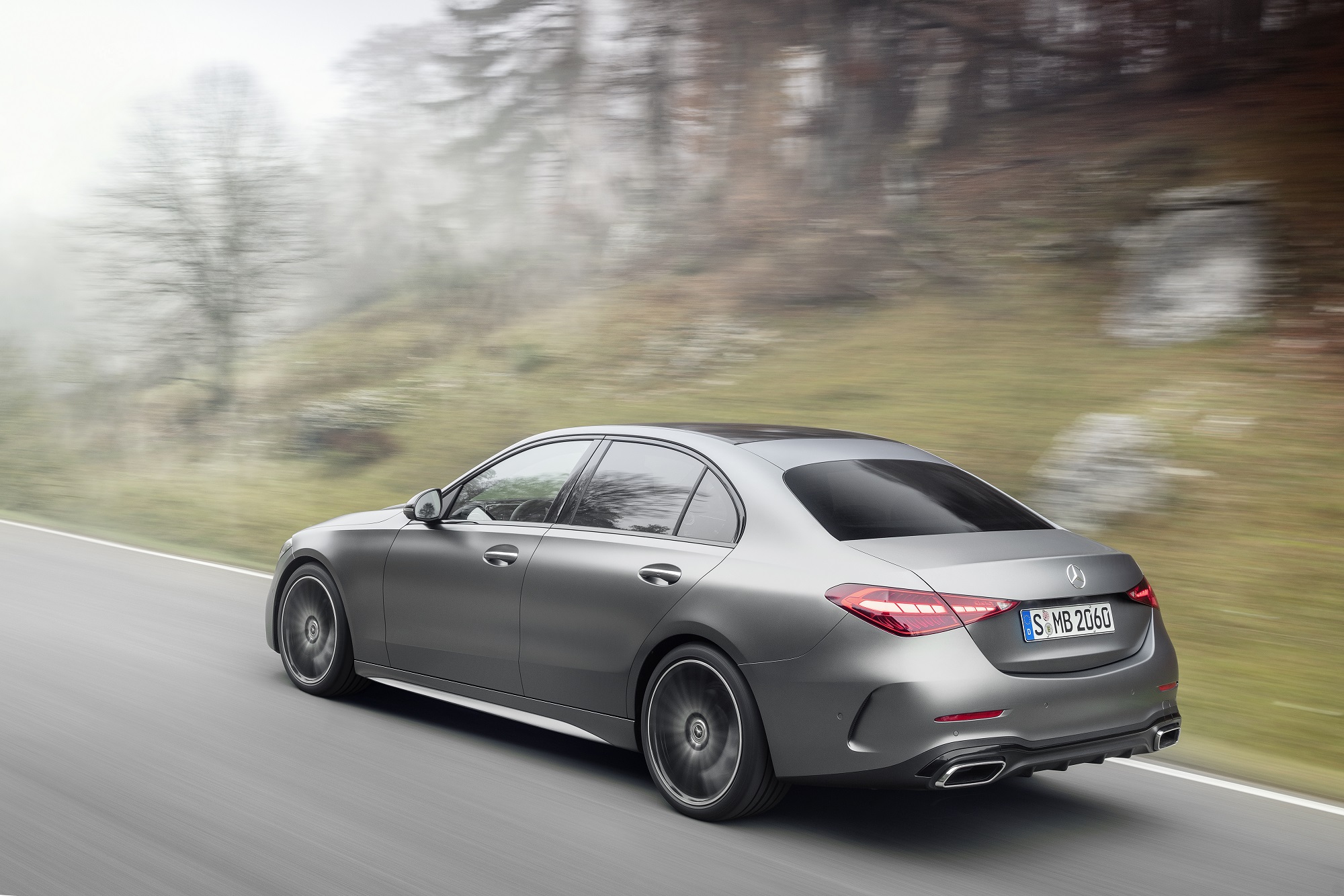 Mercedes-Benz C-Klasse, 2021, Selenitgrau magno, Leder zweifarbig Sienabraun/Schwarz Mercedes-Benz C-Class, 2021, selenite grey magno, siena brown/black leather